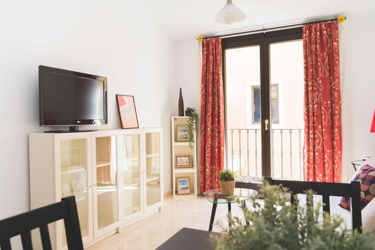 Centrico Apartamento En Calle Carreteria - Малага Экстерьер фото